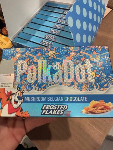 POLKADOT FROSTED FLAKES BAR